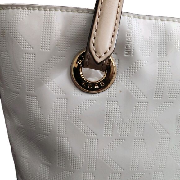 Michael Kors Jet Set Travel Medium Saffiano Leather Top-Clip Tote Bag in White - Picture 3 of 13